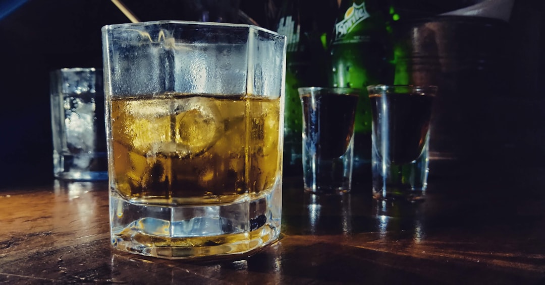 dĂ©couvrez des conseils pratiques et des ressources pour arrĂȘter lâalcool, surmonter la dĂ©pendance et amĂ©liorer votre bien-ĂȘtre au quotidien. trouvez le soutien dont vous avez besoin pour une vie plus saine.